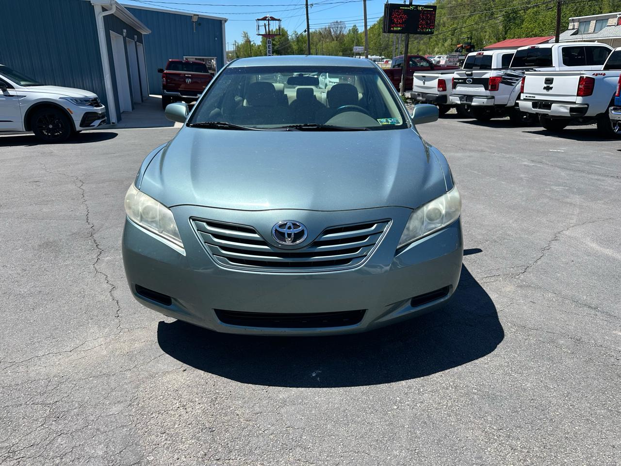 Toyota Camry 4dr Sdn I4 Man (Natl) 2009