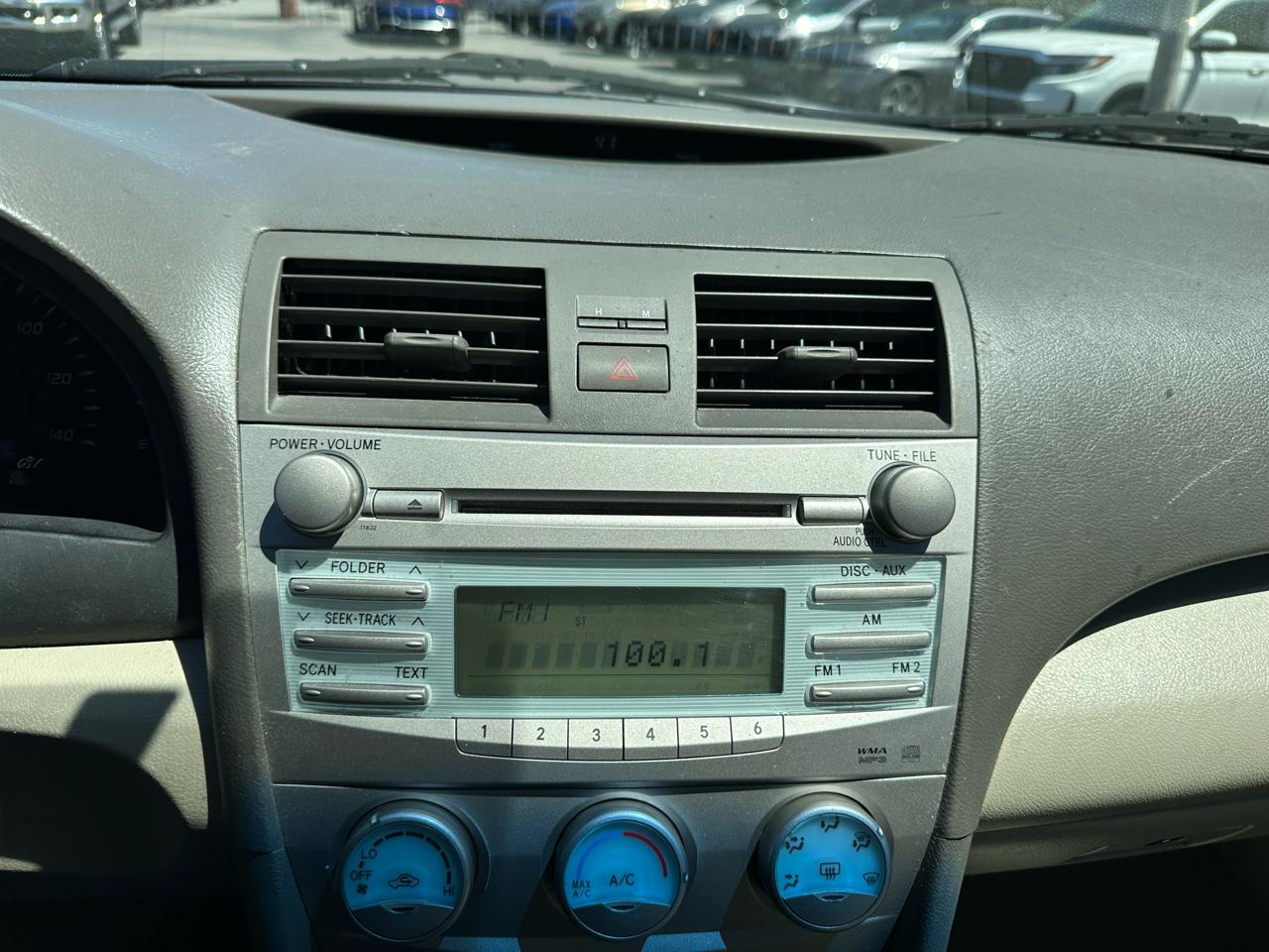 Toyota Camry 4dr Sdn I4 Man (Natl) 2009