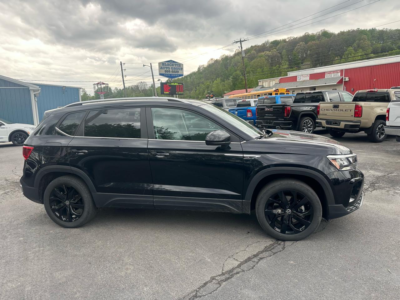 Volkswagen Taos SE 4MOTION *Ltd Avail* 2023