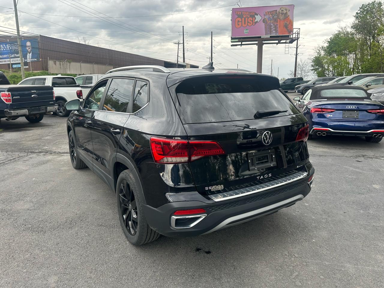 Volkswagen Taos SE 4MOTION *Ltd Avail* 2023