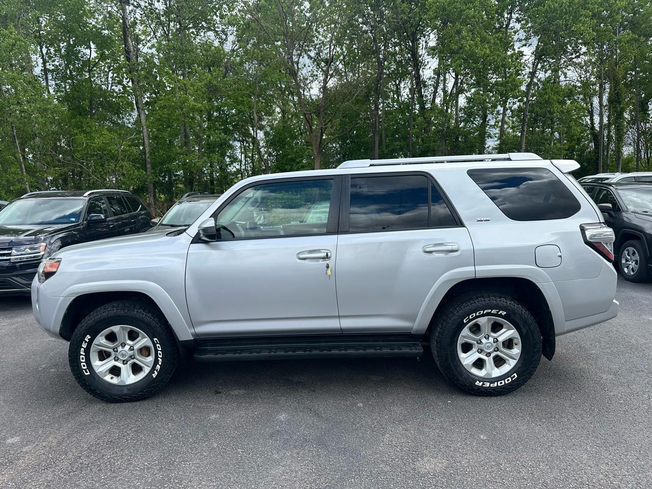 Toyota 4Runner 4WD 4dr V6 Trail Premium (Natl) 2016