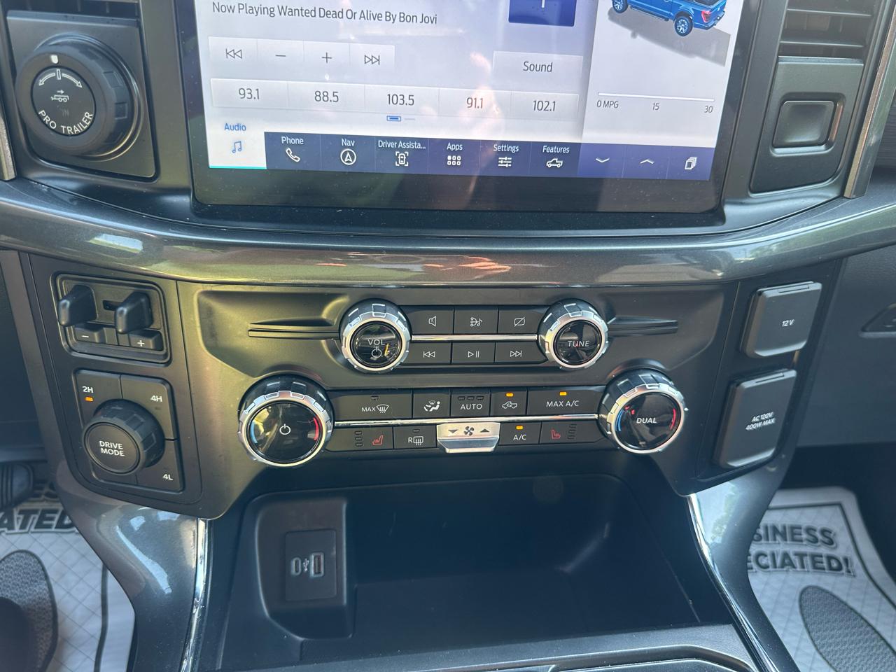 Ford F-150 XLT 4WD SuperCrew 5.5' Box 2023