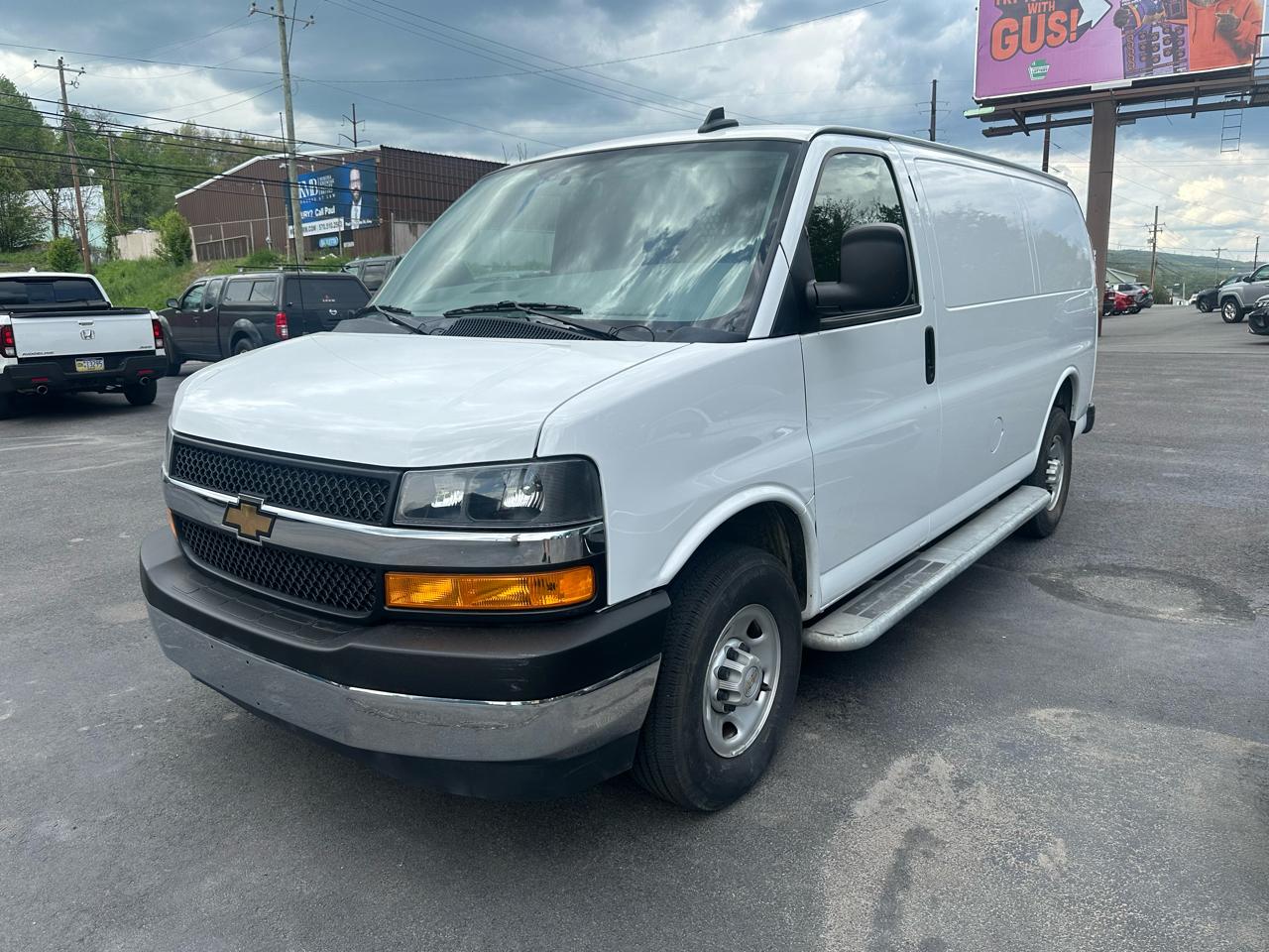 2024 Chevrolet Express Cargo Van RWD 2500 135"