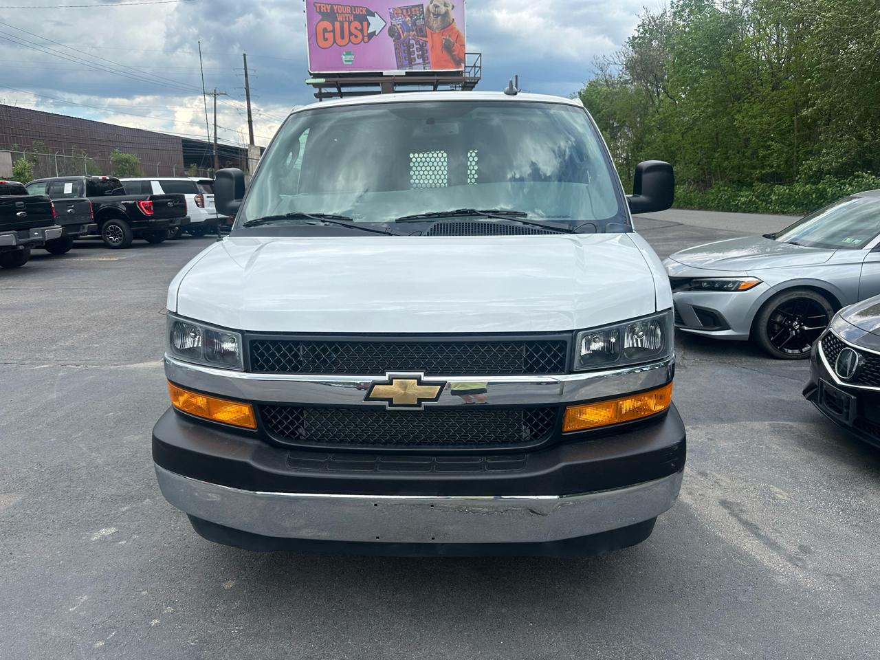 Chevrolet Express Cargo Van RWD 2500 135" 2024