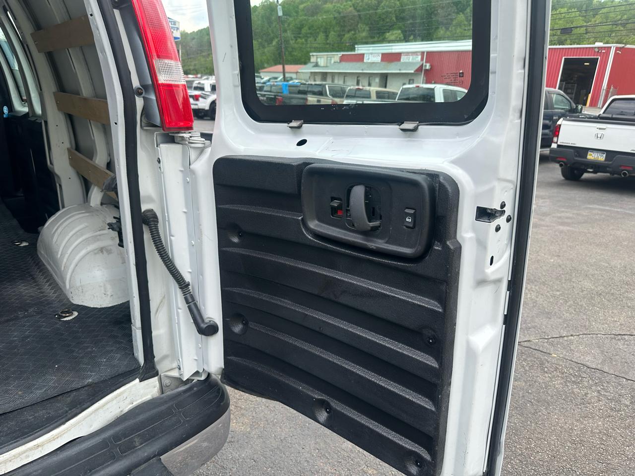 Chevrolet Express Cargo Van RWD 2500 135" 2024