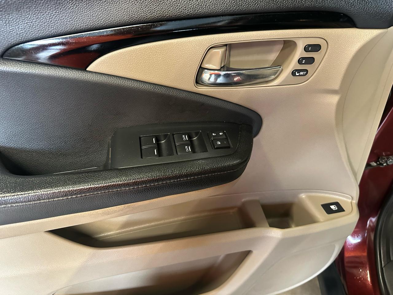 Honda Ridgeline RTL-E 4x4 Crew Cab 5.3' Bed 2017