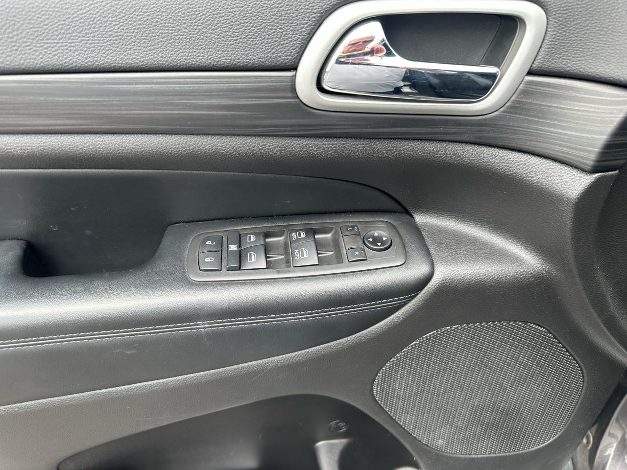 Jeep Grand Cherokee Laredo X 4x4 2021