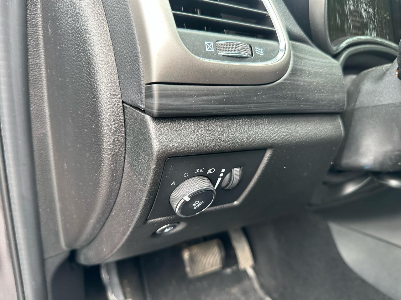 Jeep Grand Cherokee Laredo X 4x4 2021
