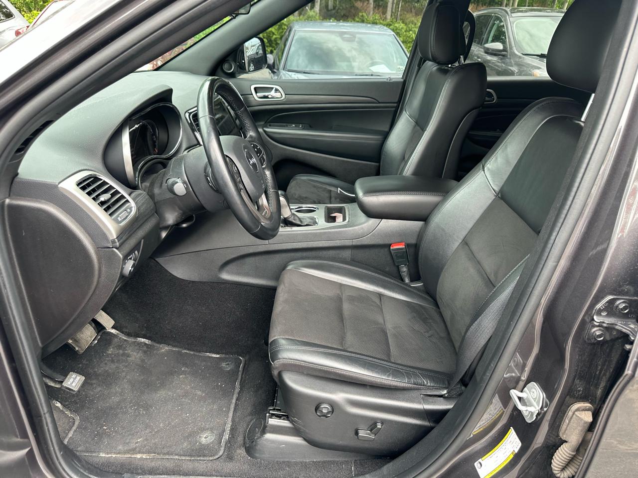 Jeep Grand Cherokee Laredo X 4x4 2021