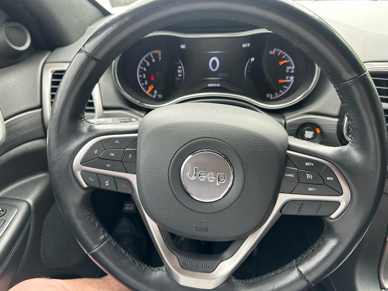 Jeep Grand Cherokee Laredo X 4x4 2021