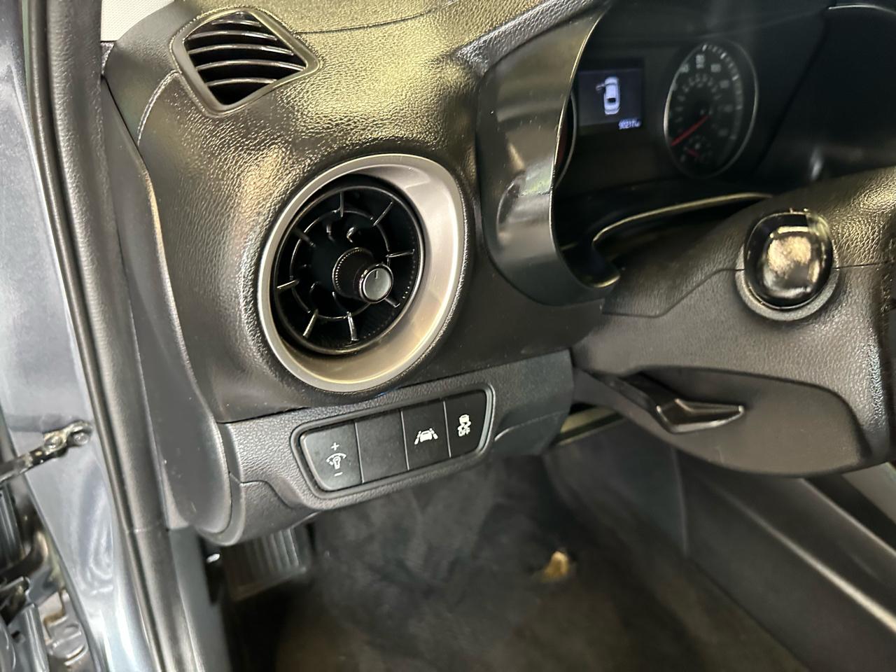 Kia Forte LXS IVT 2020