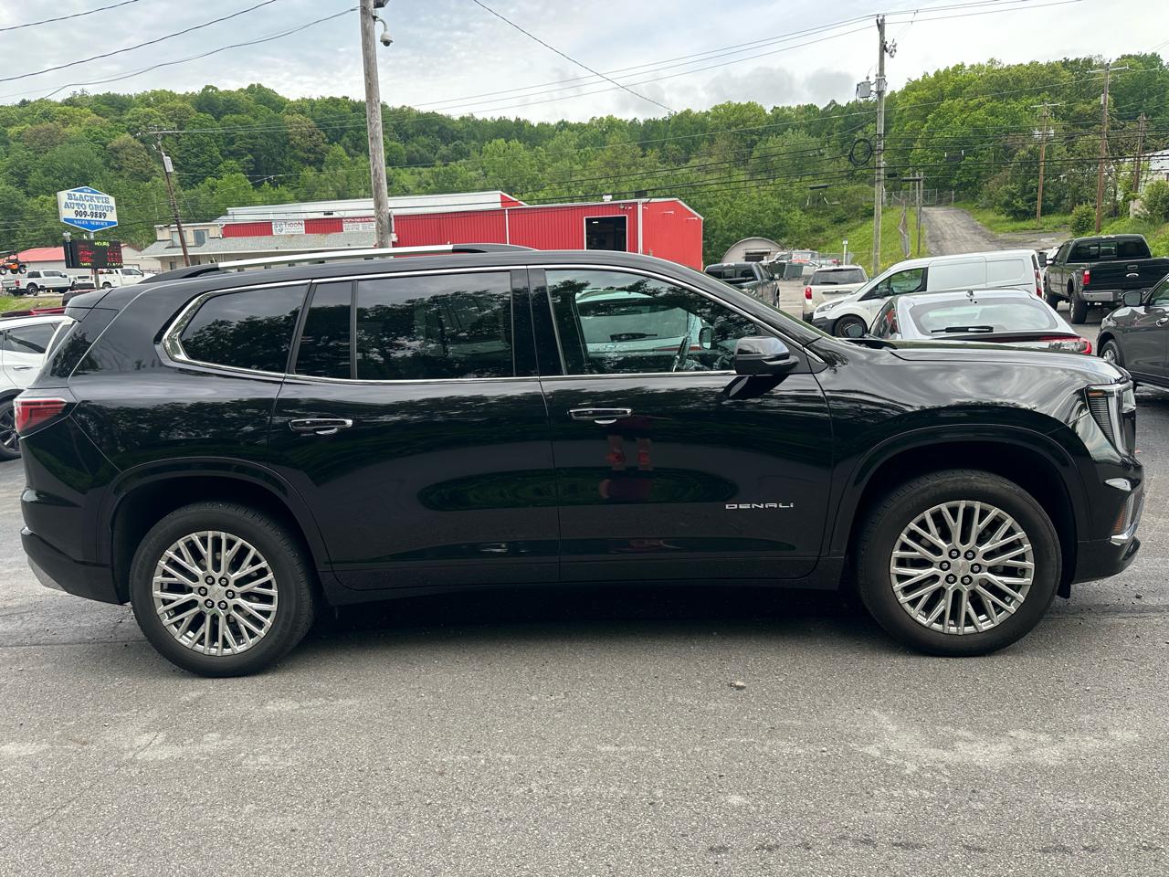 GMC Acadia AWD 4dr Denali 2024