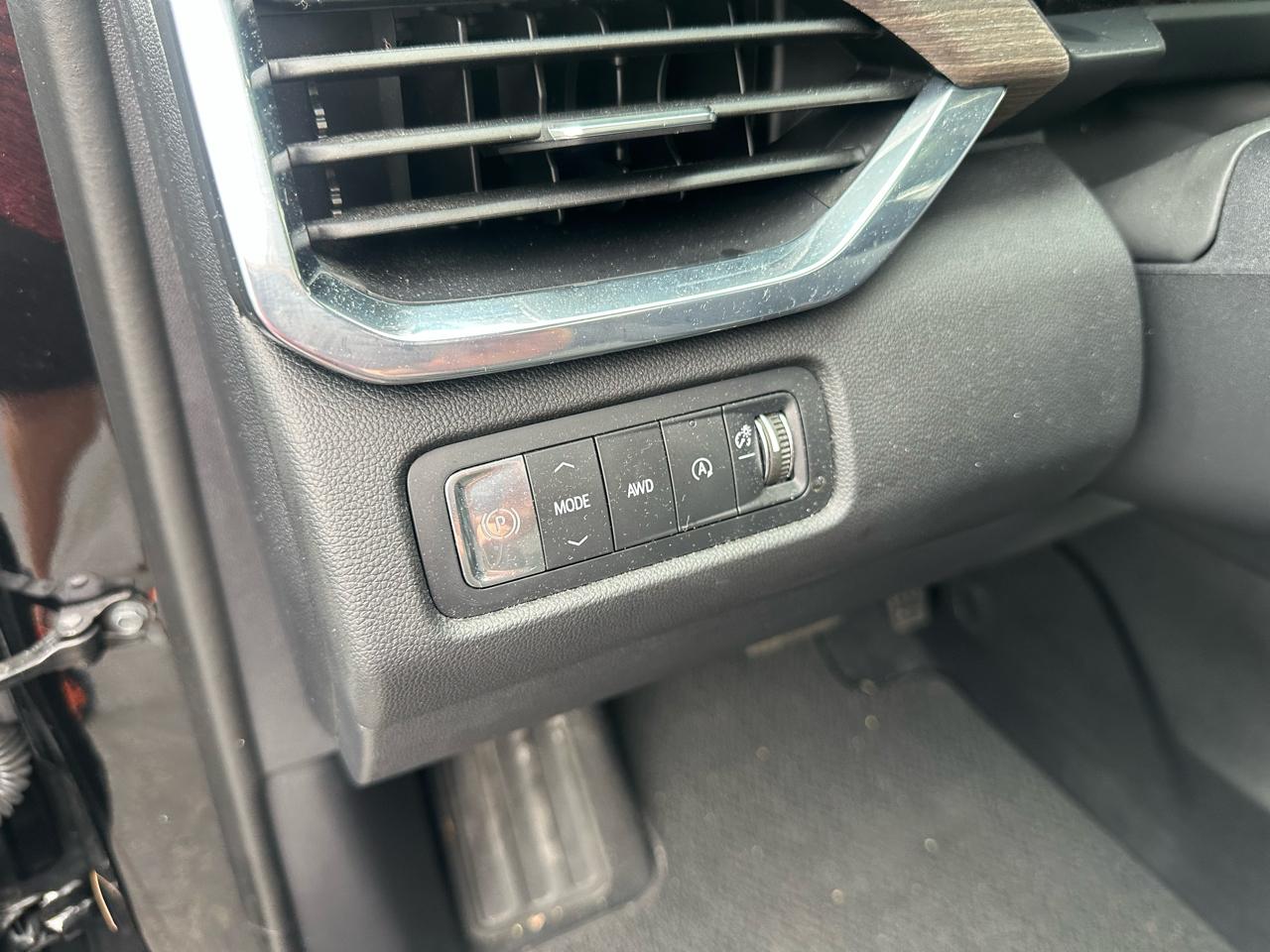 GMC Acadia AWD 4dr Denali 2024