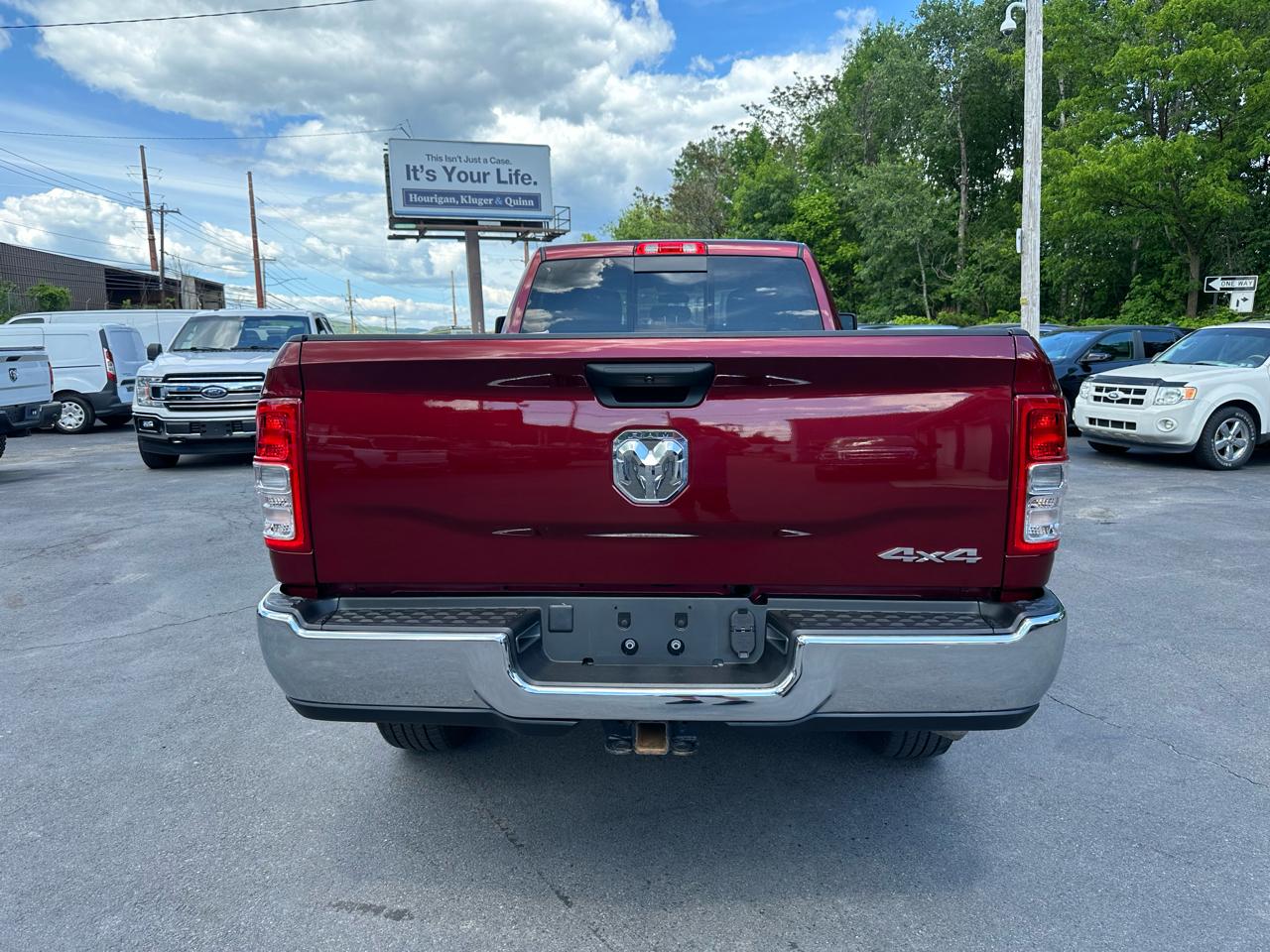 RAM 2500 Tradesman 4x4 Crew Cab 8' Box 2024
