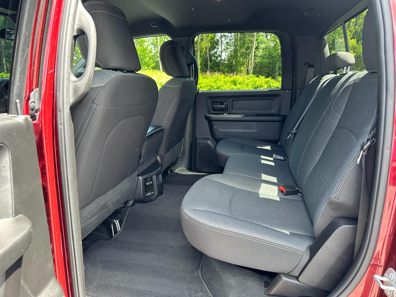 RAM 2500 Tradesman 4x4 Crew Cab 8' Box 2024