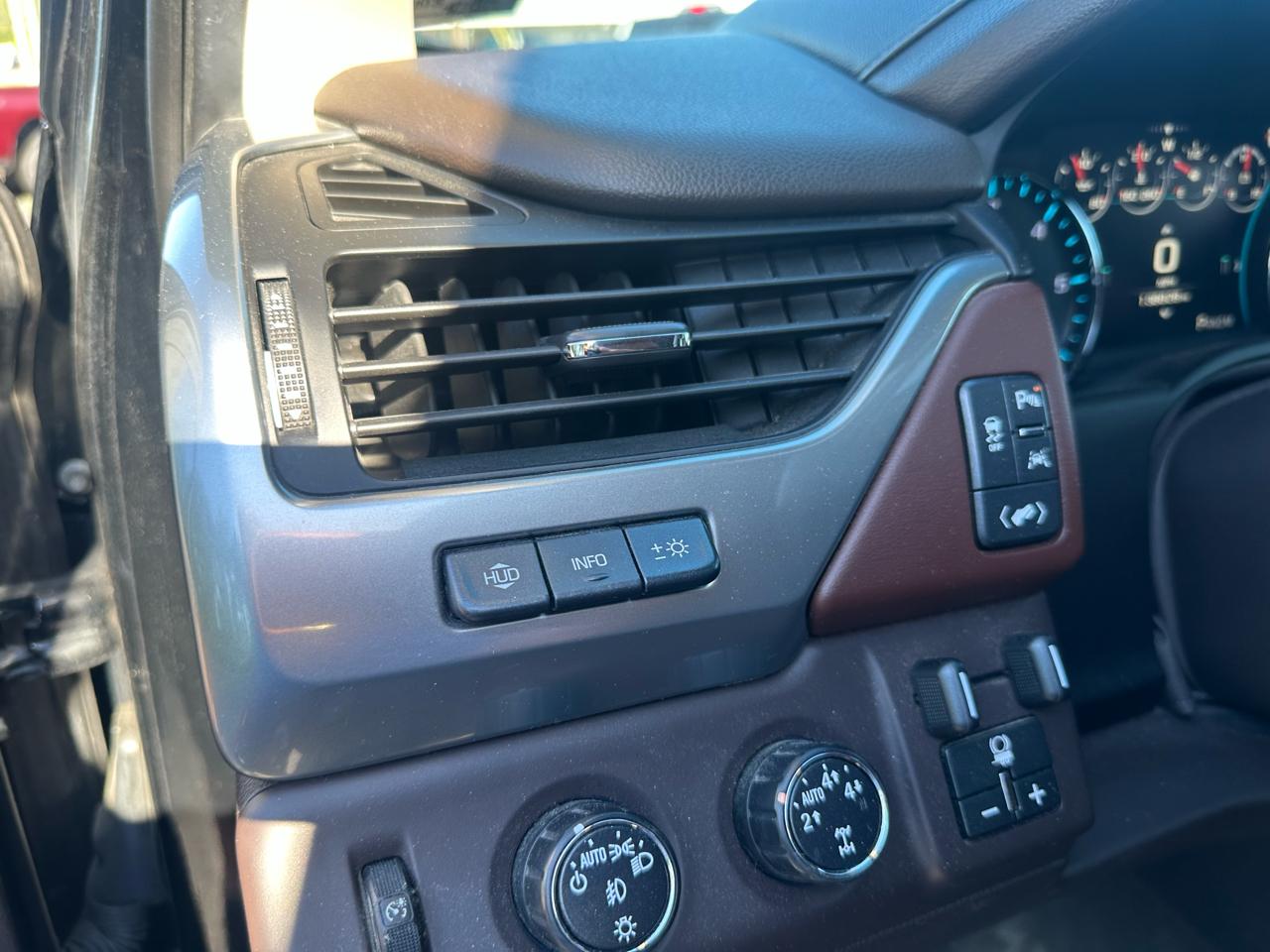 Chevrolet Tahoe 4WD 4dr LTZ 2016