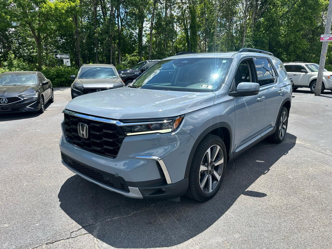 2023 Honda Pilot Touring AWD