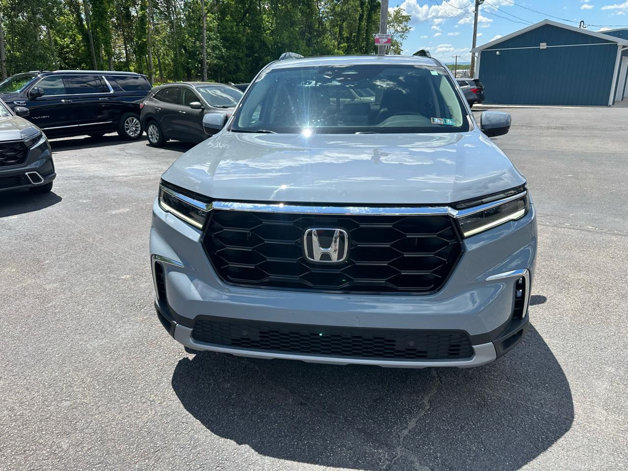 Honda Pilot Touring AWD 2023