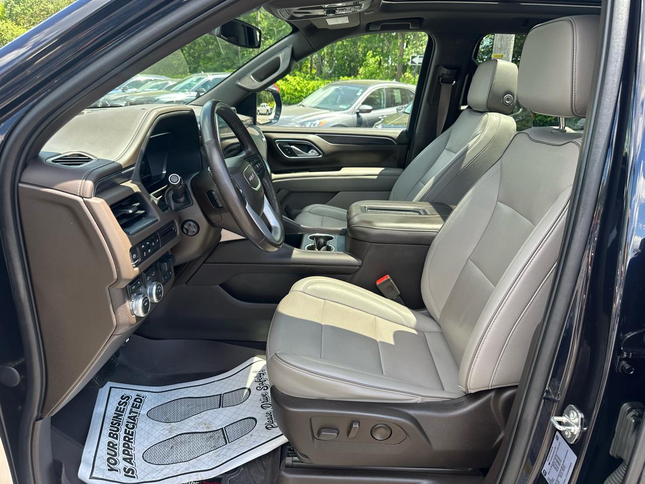 GMC Yukon XL 4WD 4dr SLT 2022