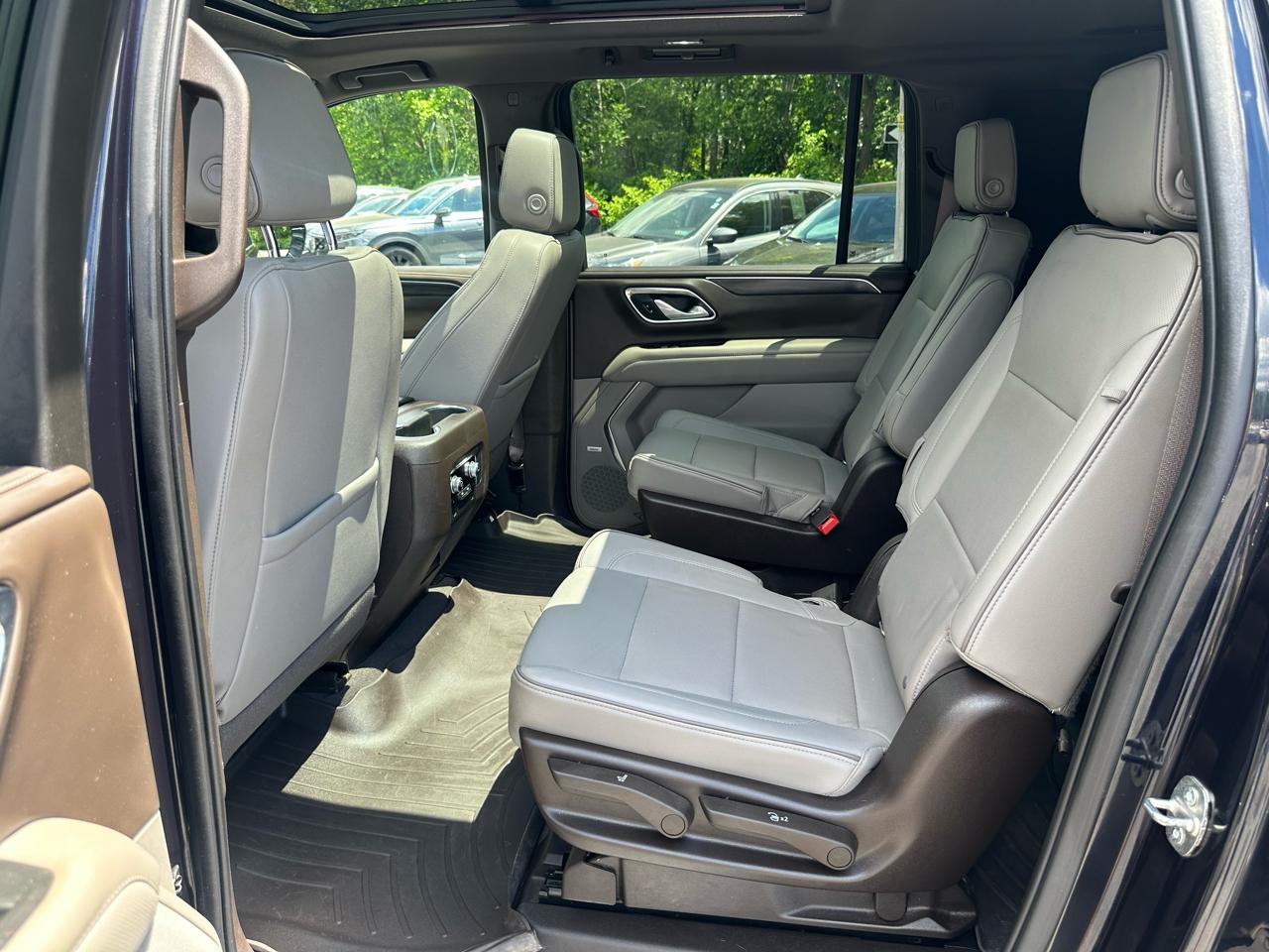 GMC Yukon XL 4WD 4dr SLT 2022