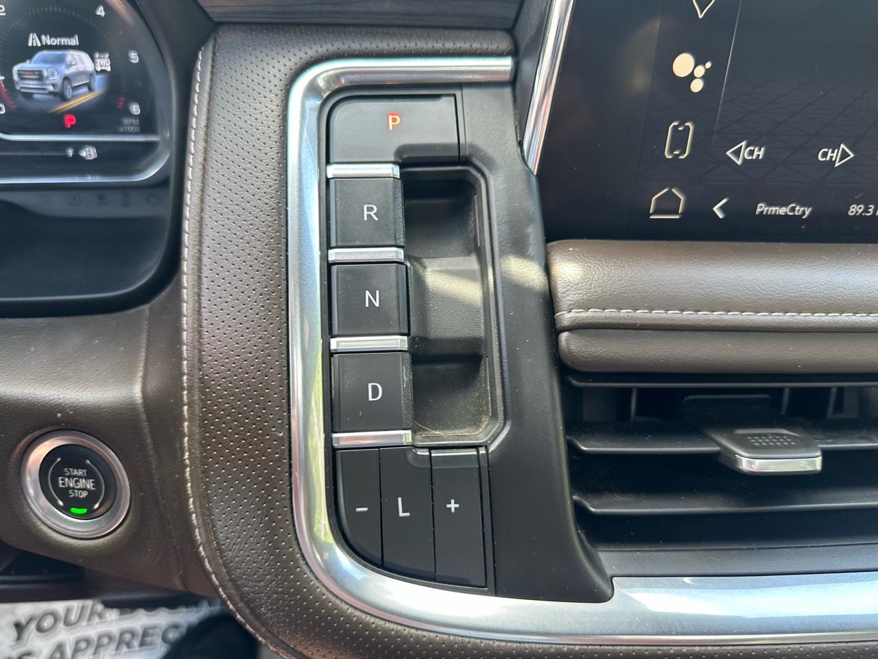 GMC Yukon XL 4WD 4dr SLT 2022