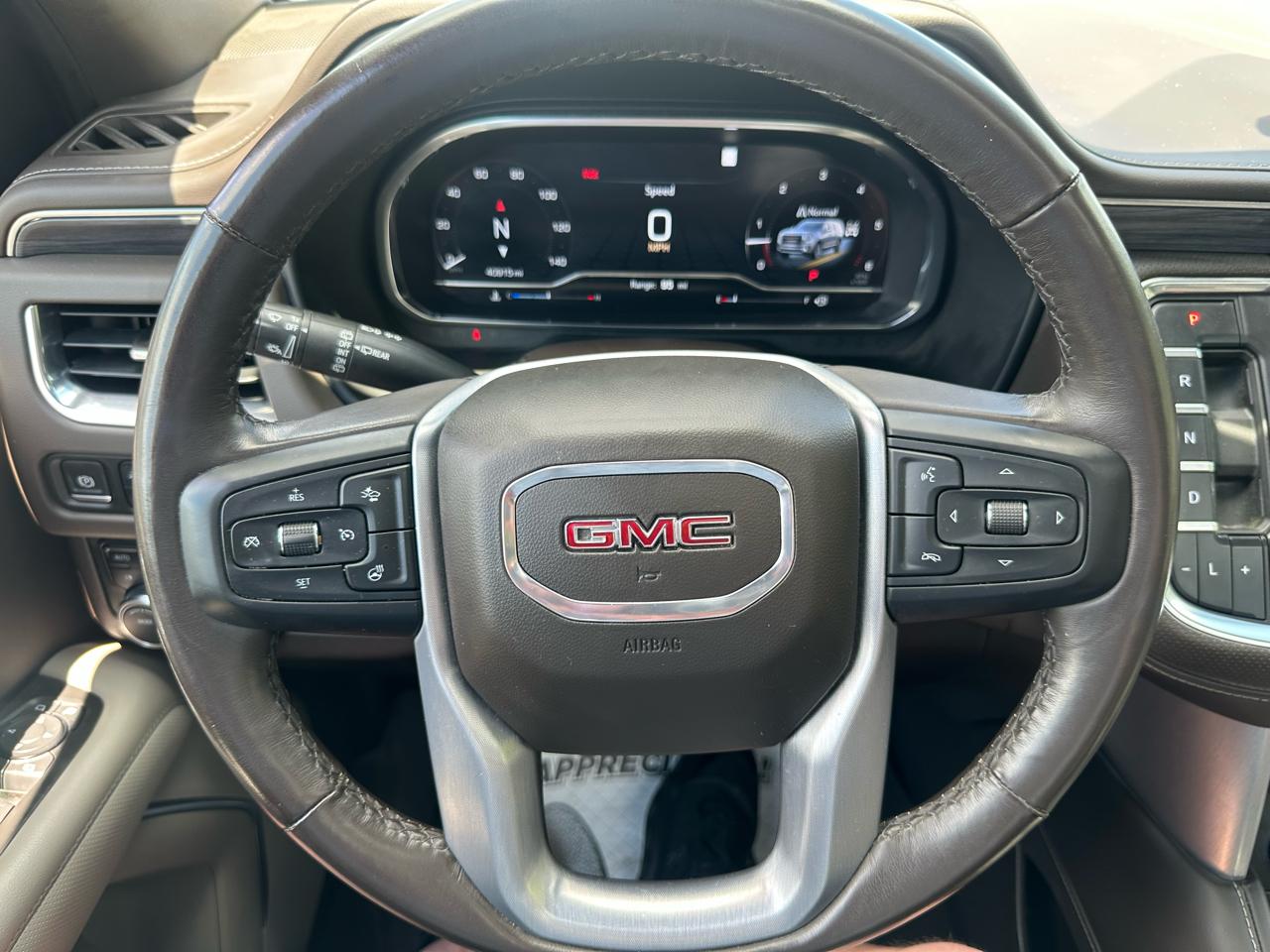 GMC Yukon XL 4WD 4dr SLT 2022