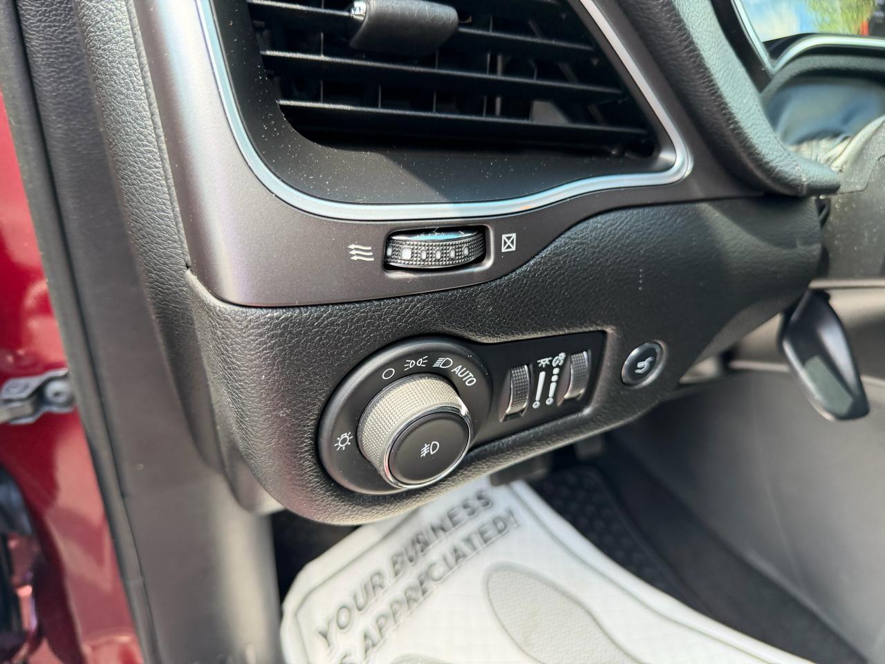 Jeep Cherokee Latitude Plus 4x4 2019