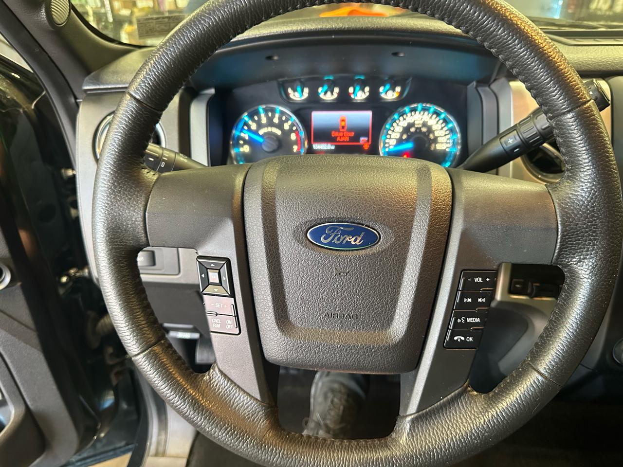 Ford F-150 4WD SuperCrew 145" XLT 2014