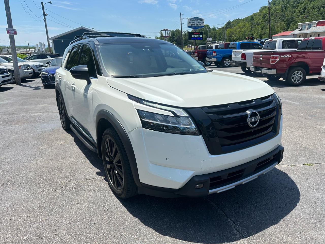 Nissan Pathfinder Platinum 4WD 2023