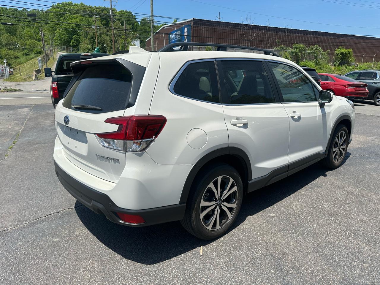 Subaru Forester Limited CVT 2023