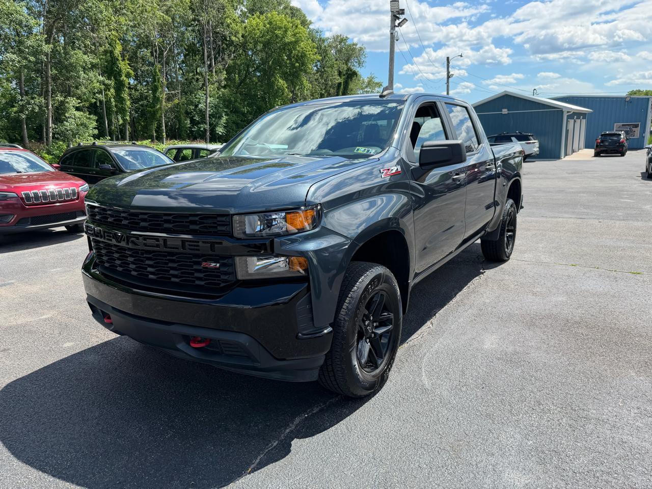 Chevrolet Silverado 1500 4WD Crew Cab 147" Custom Trail Boss 2019