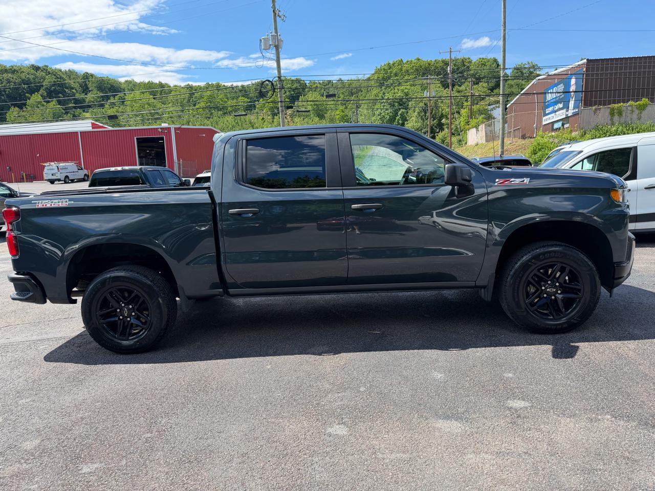 Chevrolet Silverado 1500 4WD Crew Cab 147" Custom Trail Boss 2019