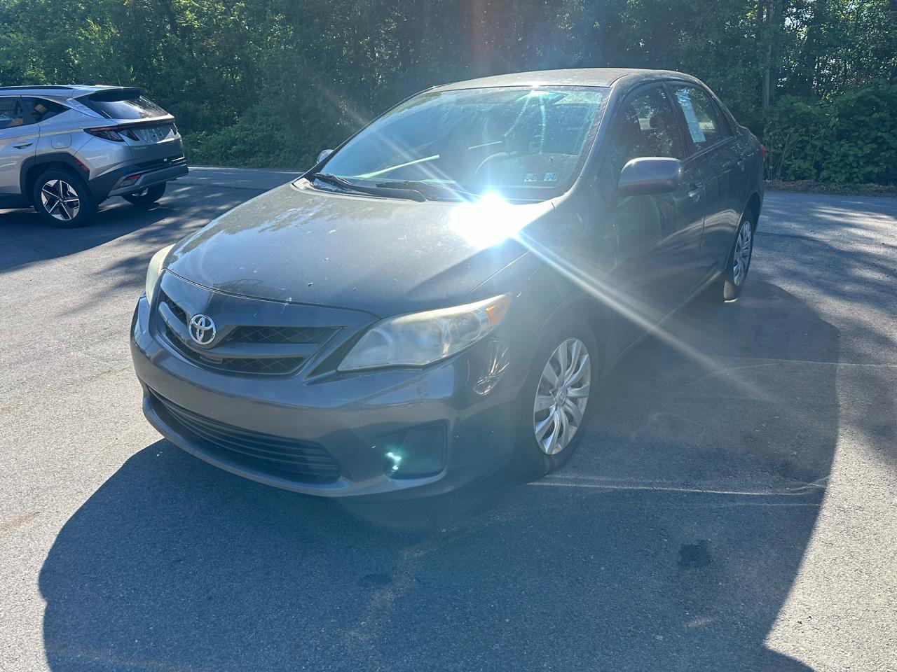 Toyota Corolla 4dr Sdn Auto LE (Natl) 2012