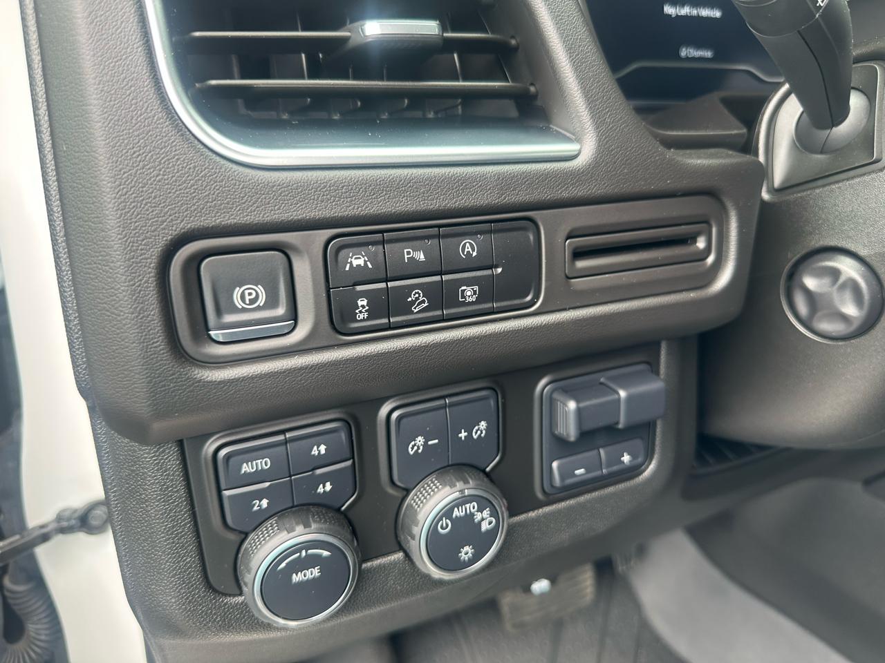 Chevrolet Tahoe 4WD 4dr Z71 2024