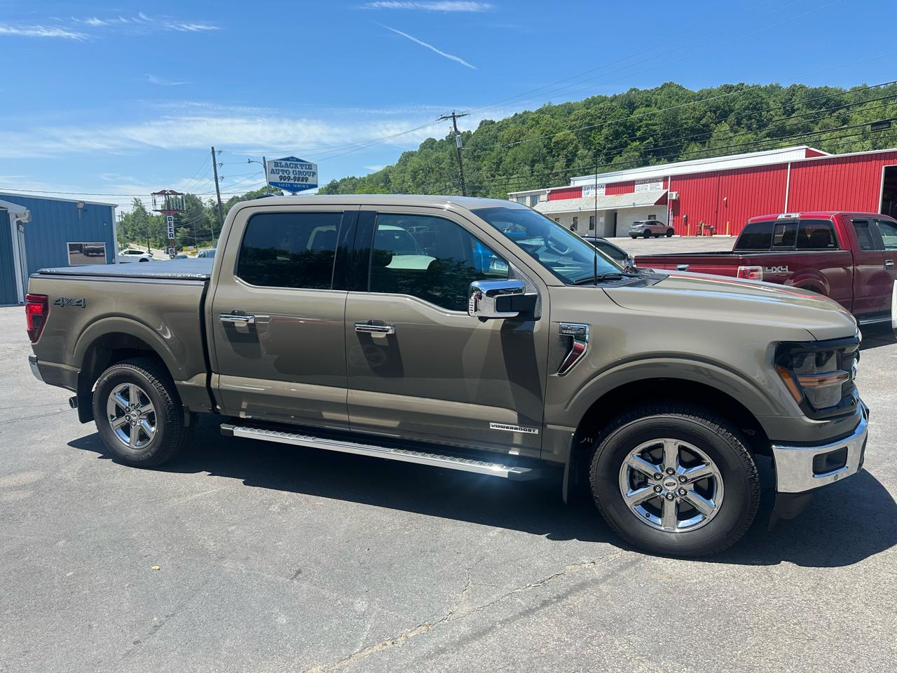Ford F-150 4WD SuperCrew 145" XLT 2025