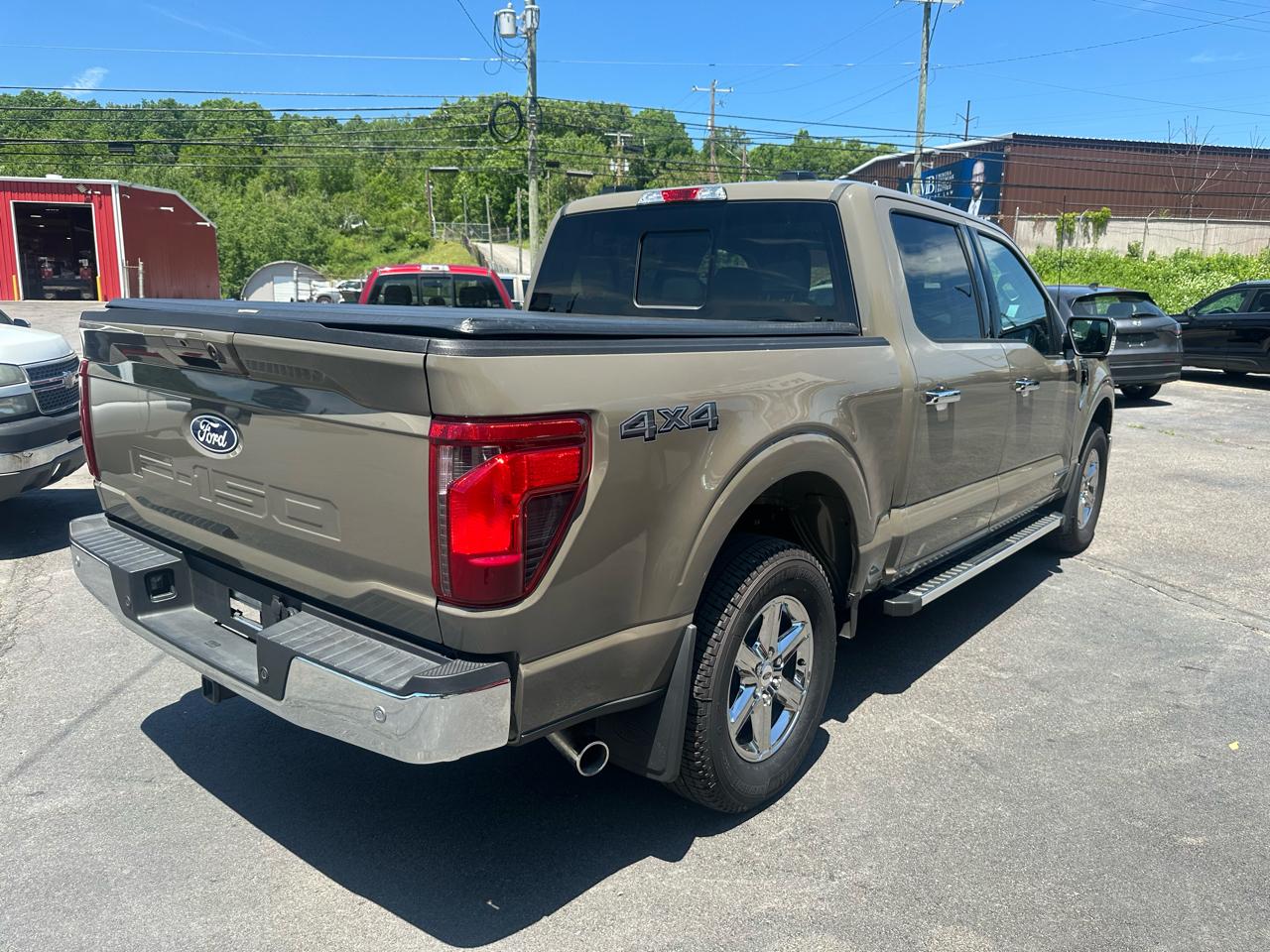 Ford F-150 4WD SuperCrew 145" XLT 2025