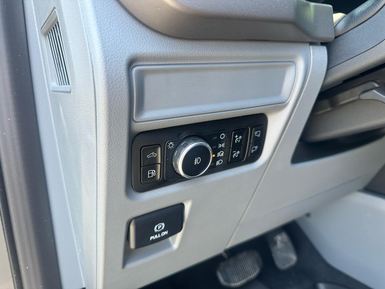 Ford F-150 4WD SuperCrew 145" XLT 2025