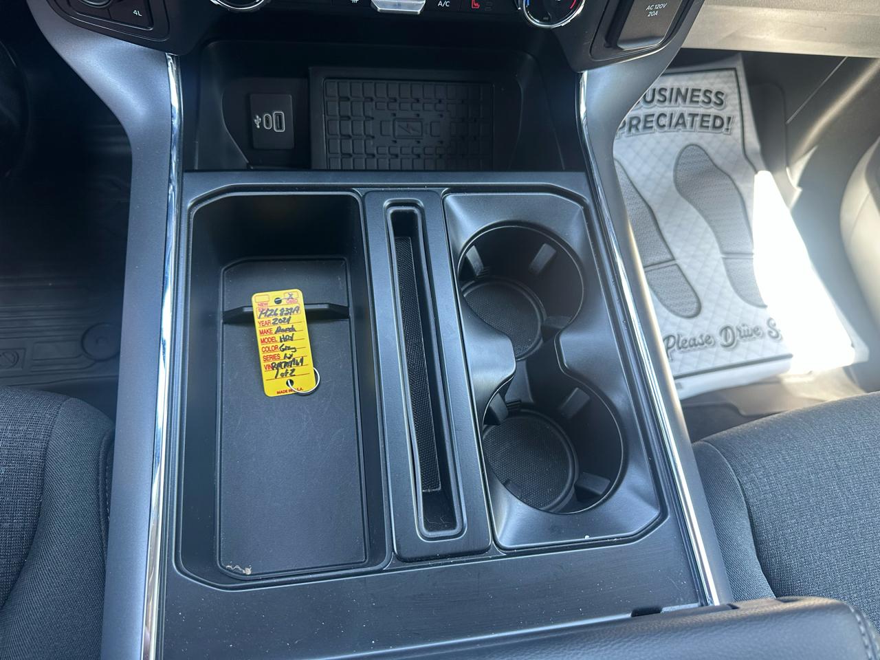 Ford F-150 4WD SuperCrew 145" XLT 2025