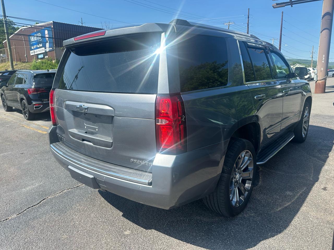 Chevrolet Tahoe 4WD 4dr Premier 2019