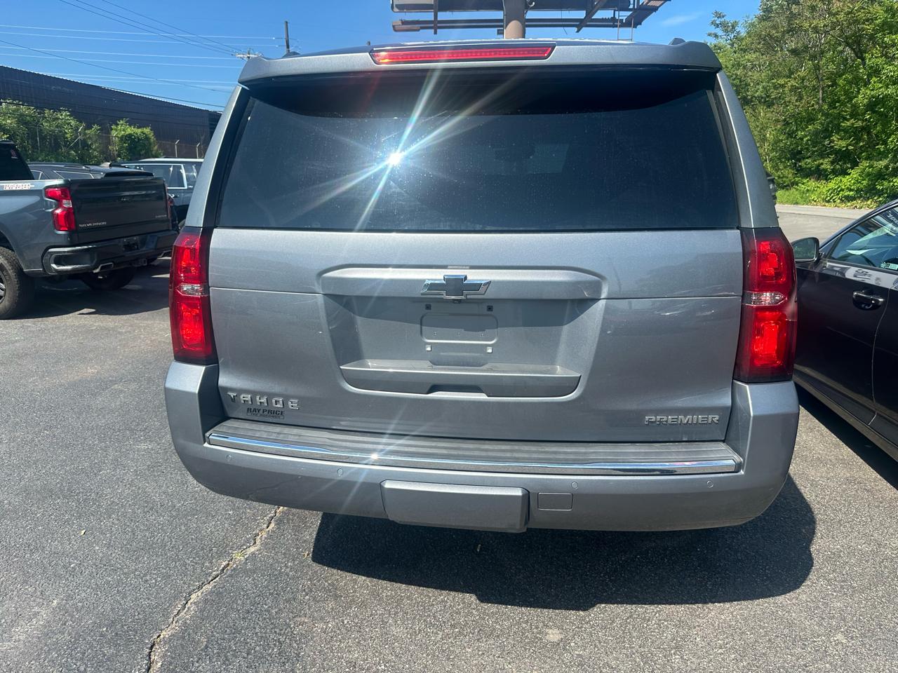 Chevrolet Tahoe 4WD 4dr Premier 2019