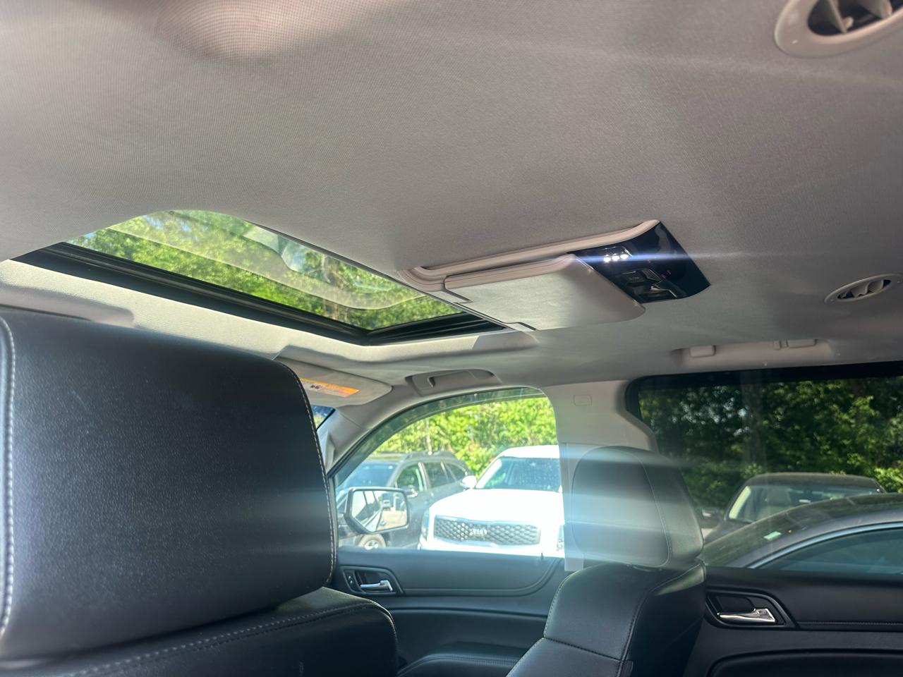 Chevrolet Tahoe 4WD 4dr Premier 2019