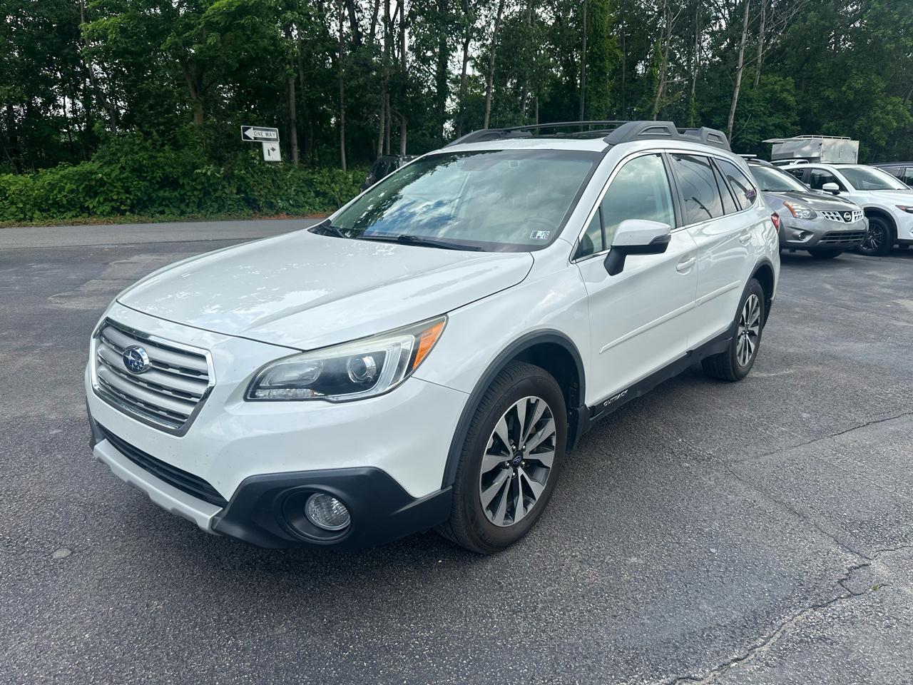 Subaru Outback 4dr Wgn 3.6R Limited 2015
