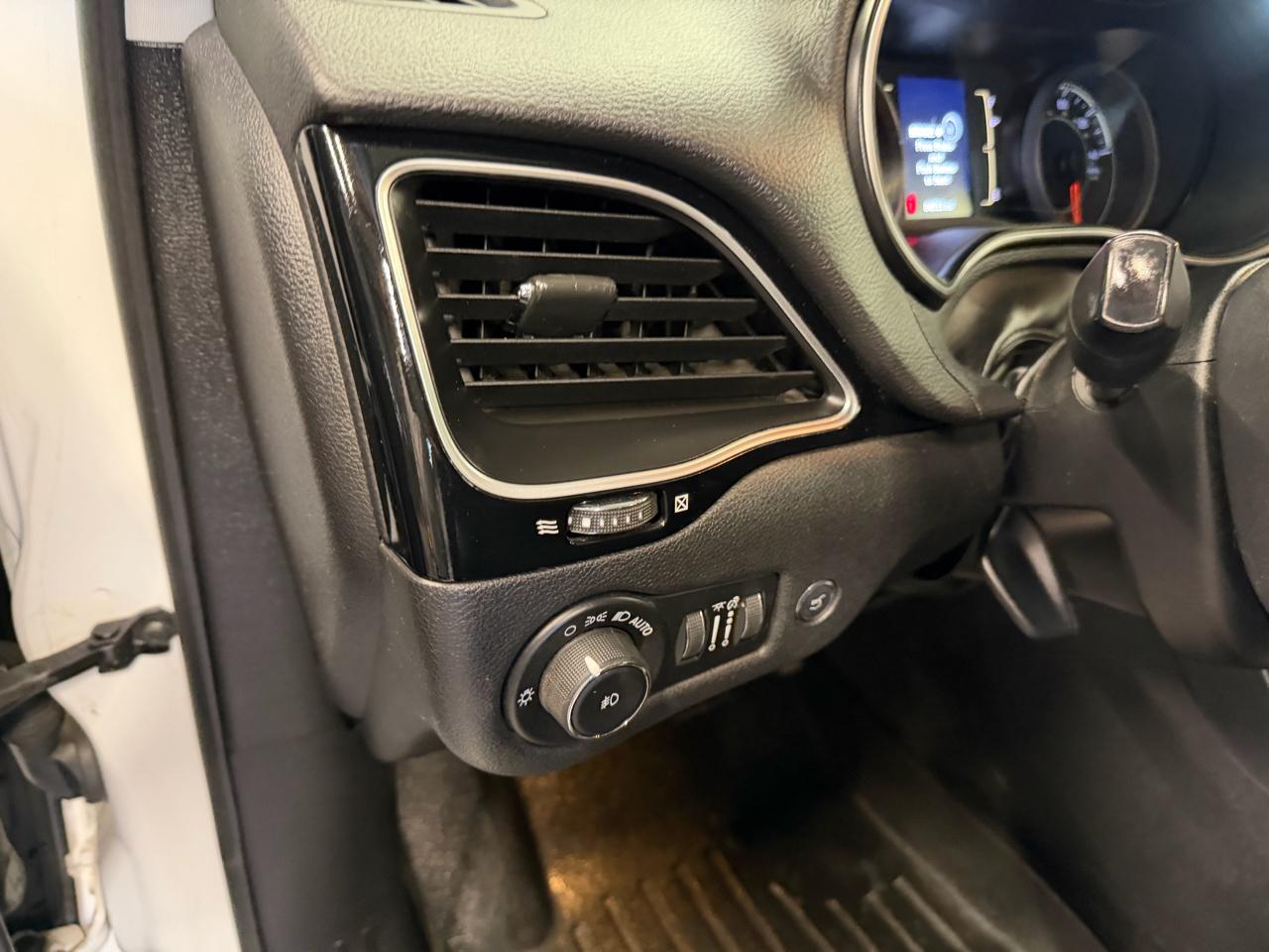 Jeep Cherokee Altitude 4x4 2019