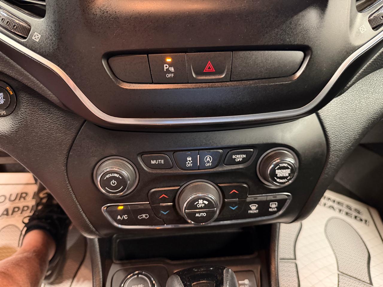 Jeep Cherokee Altitude 4x4 2019