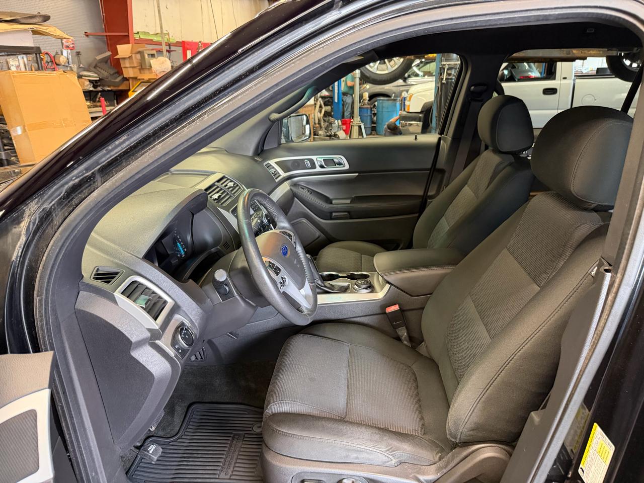 Ford Explorer 4WD 4dr XLT 2015