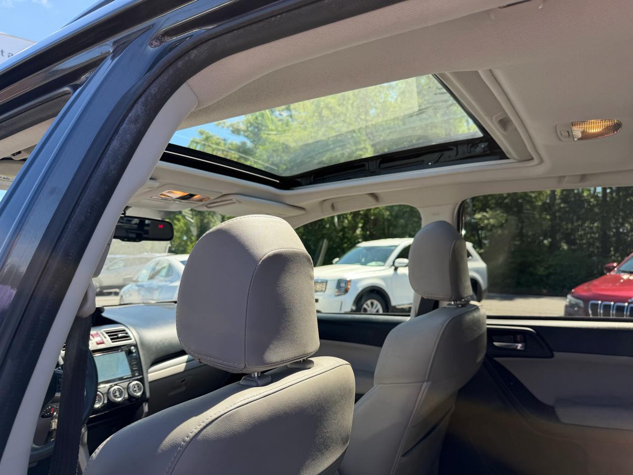 Subaru Forester 4dr CVT 2.5i Limited PZEV 2016