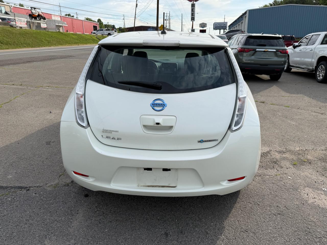 Nissan Leaf 4dr HB SV 2016