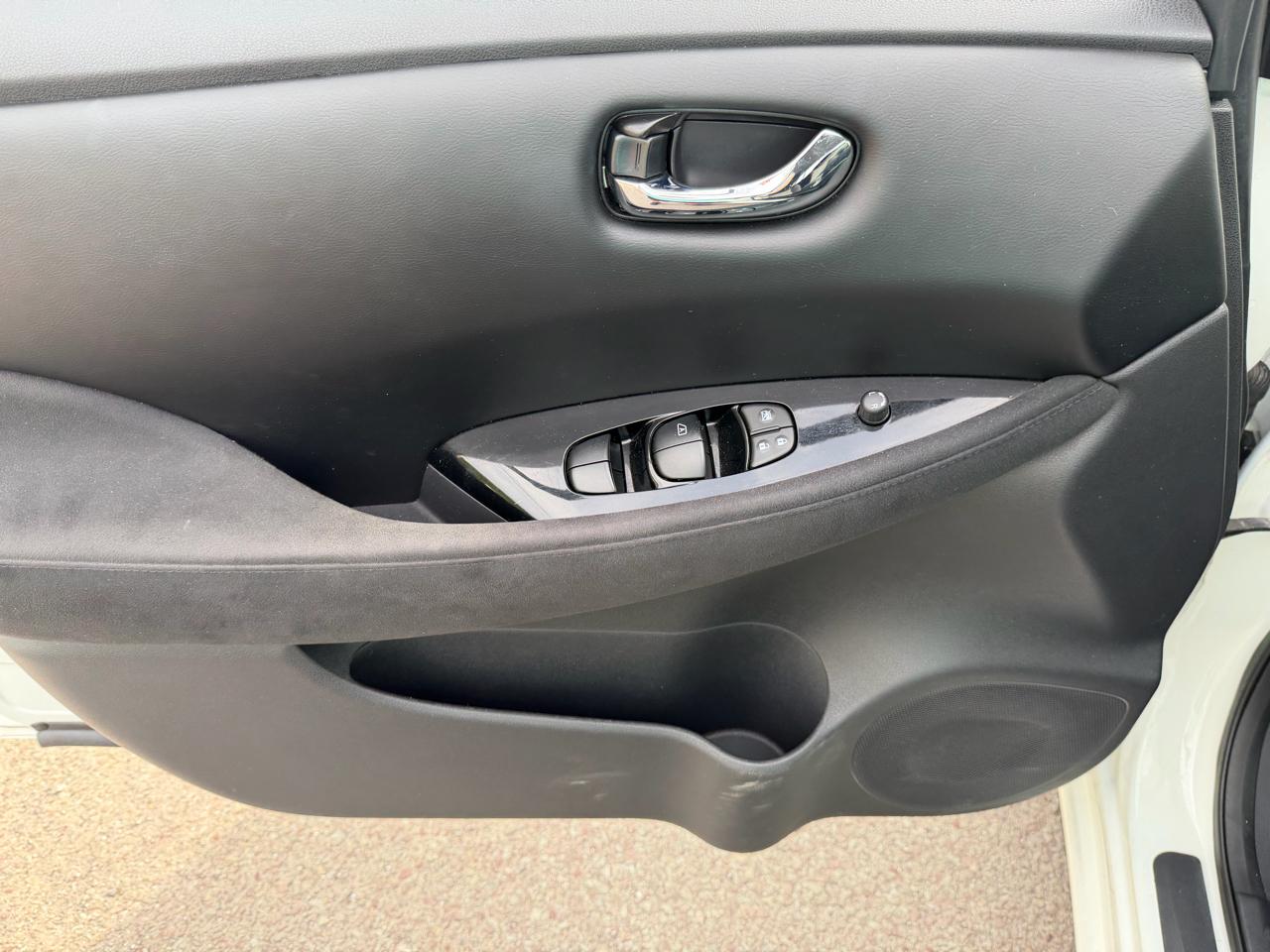 Nissan Leaf 4dr HB SV 2016