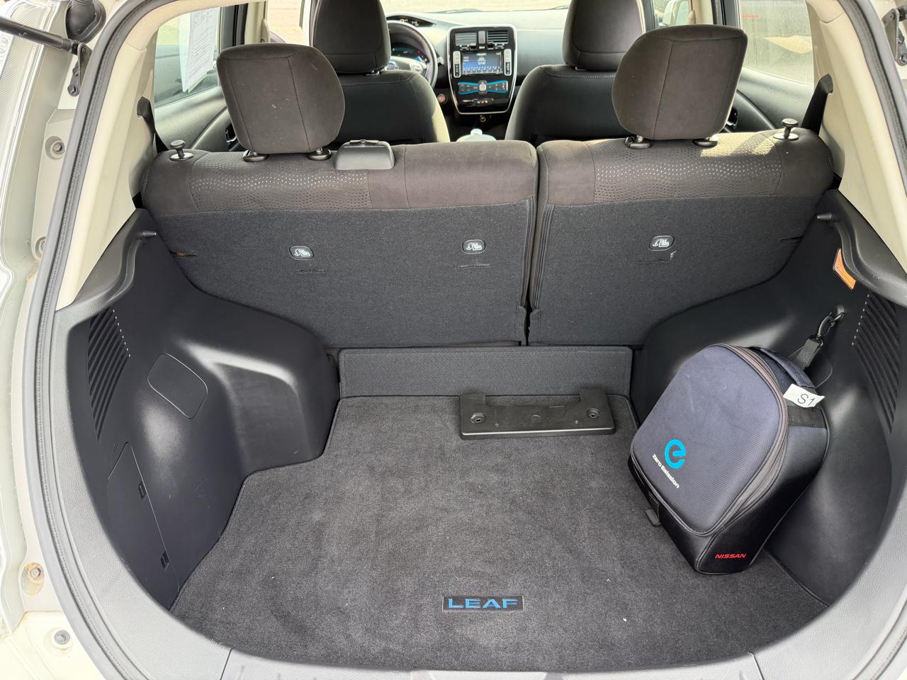 Nissan Leaf 4dr HB SV 2016