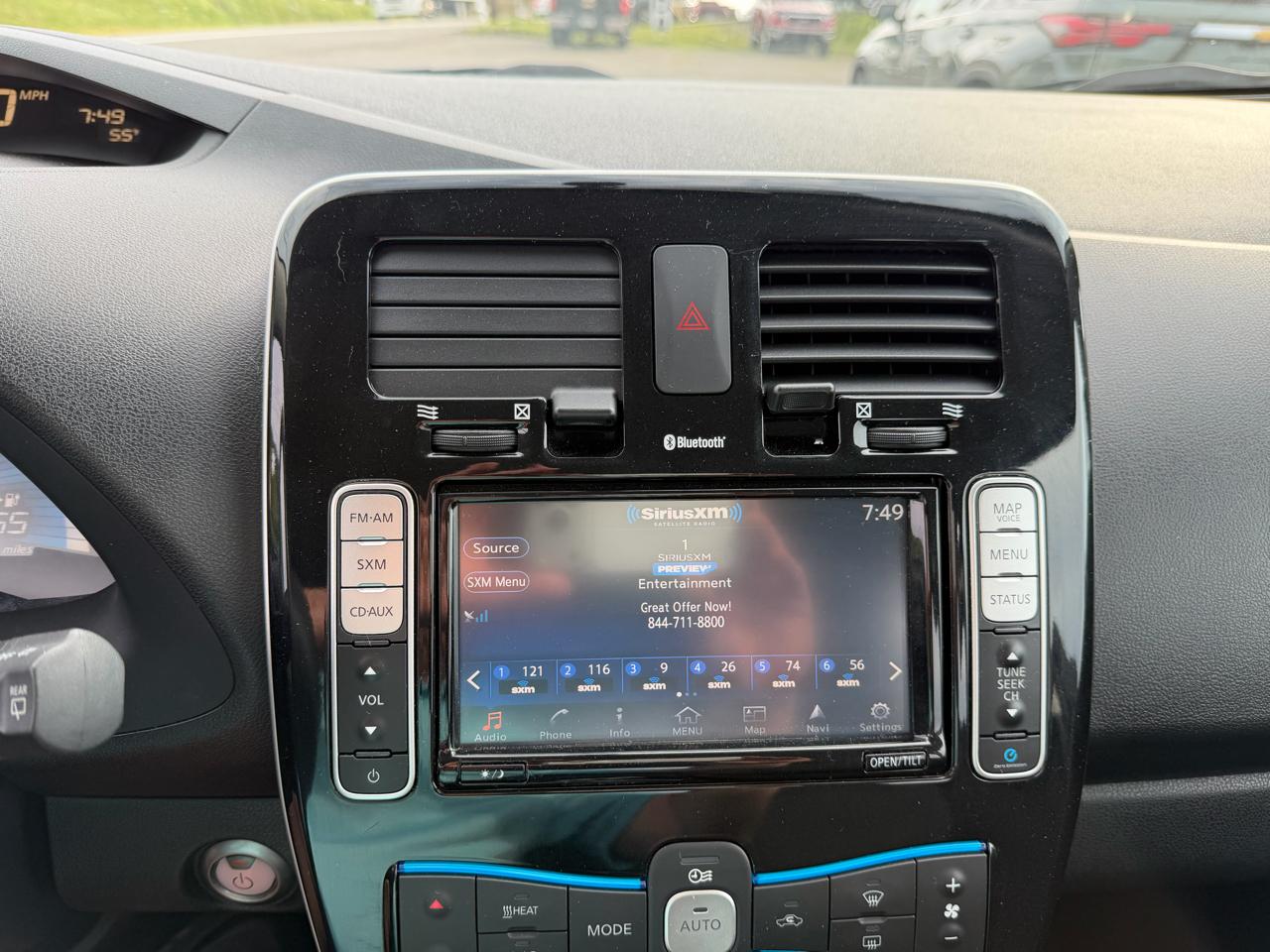 Nissan Leaf 4dr HB SV 2016